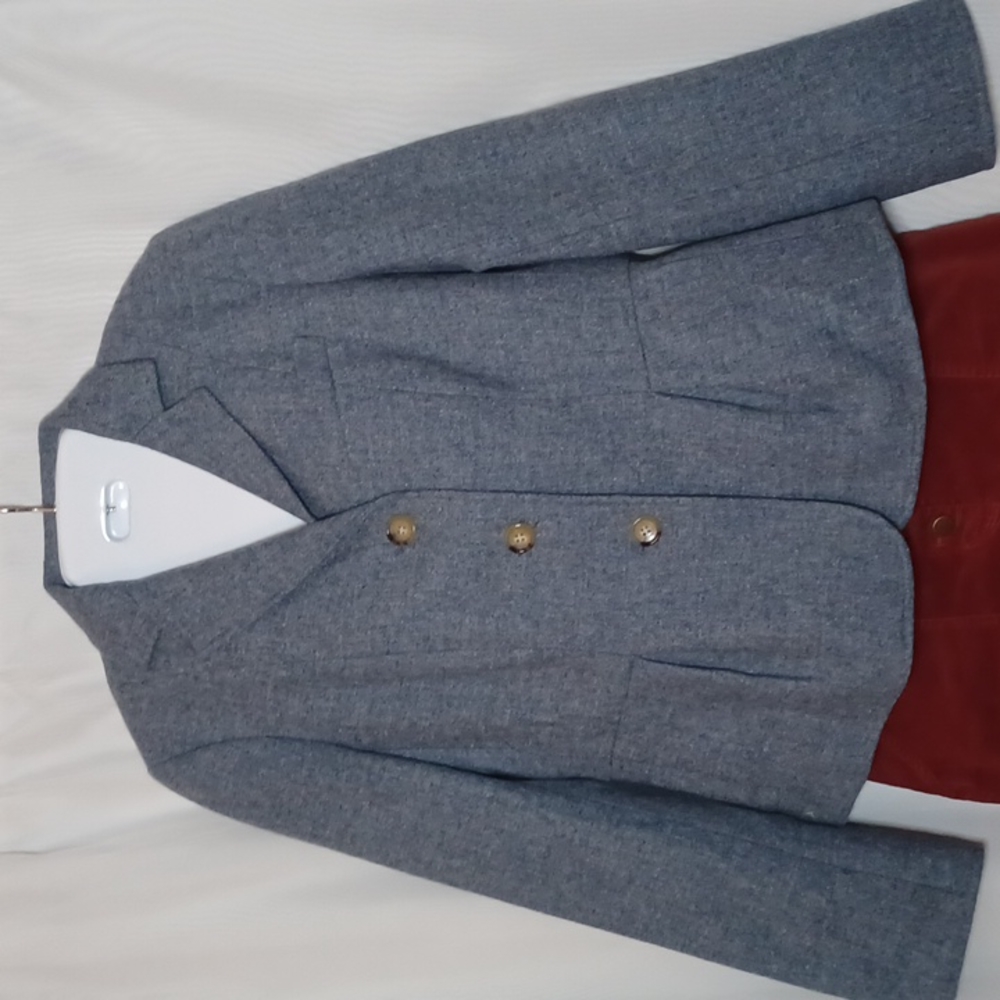 Tablots Women's Gray Wool Button Front Long Sleeve Blazer. Size 6